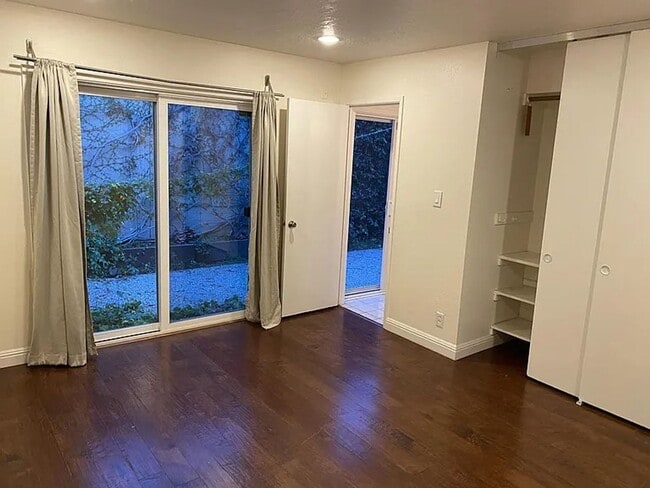 Building Photo - Sunnyvale - Beautiful update home in Desir...
