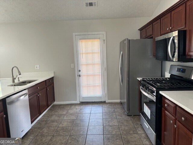 Building Photo - 10650 Daisy Cove