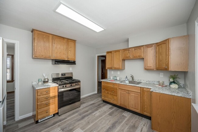 Building Photo - 10446 St Charles Rock Rd