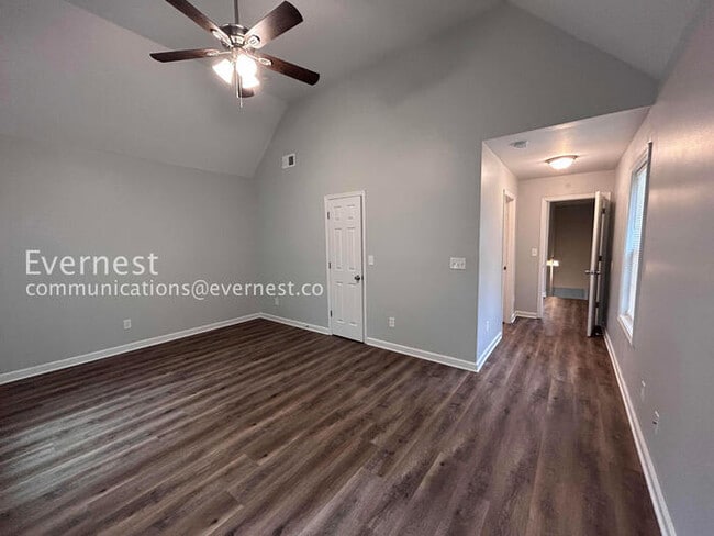 Building Photo - 2007 Morehouse Dr NW