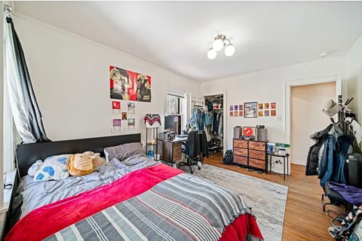 Building Photo - 721 Foster St