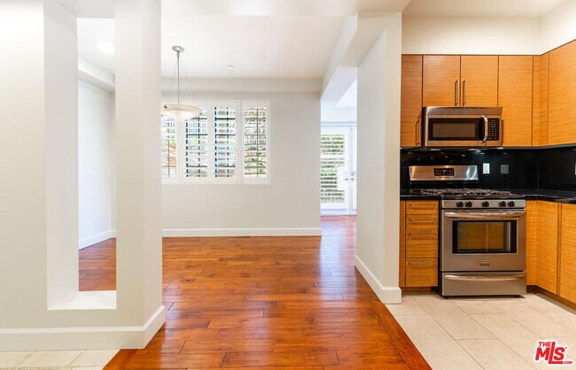 Building Photo - 1751 Appian Wy