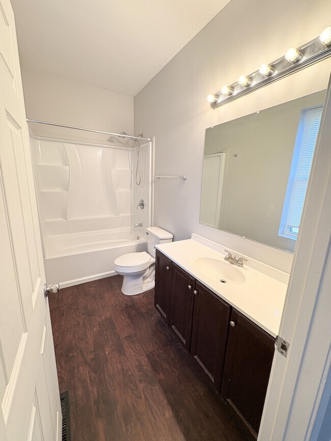 Building Photo - 6655 Garner Ave