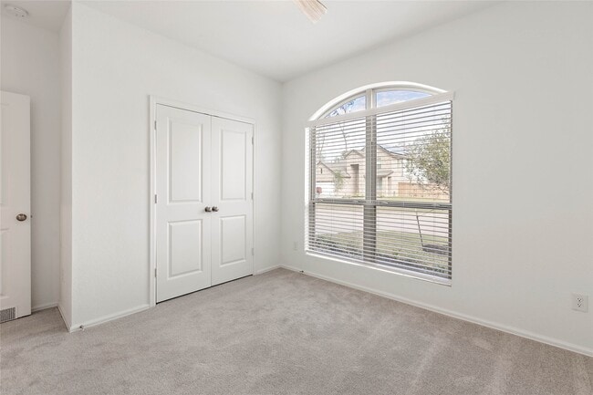 Building Photo - 7602 Angels Lndg Ln