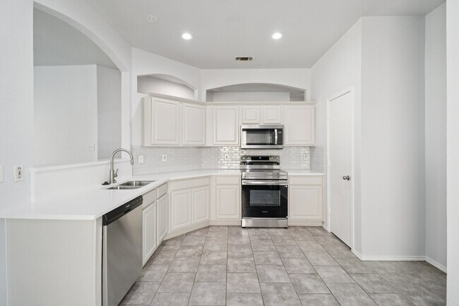 Building Photo - 4937 Spur Ridge Ct