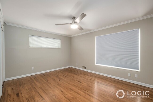 Building Photo - 195 E Roundtoft Dr