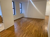 Building Photo - 2 bedroom in BRONX NY 10456