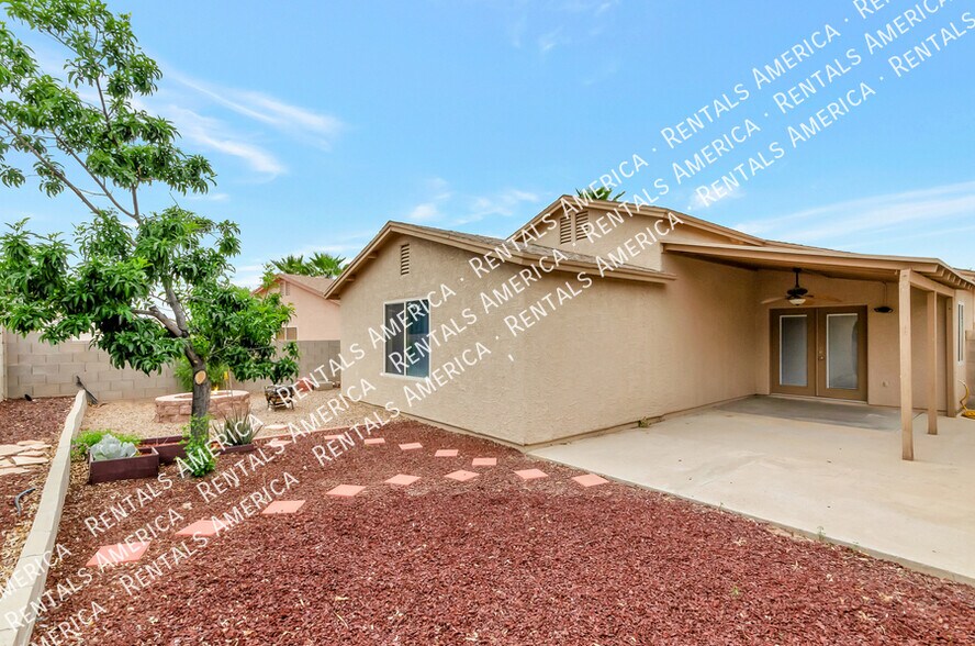 Building Photo - 10138 E Desert Paradise Pl