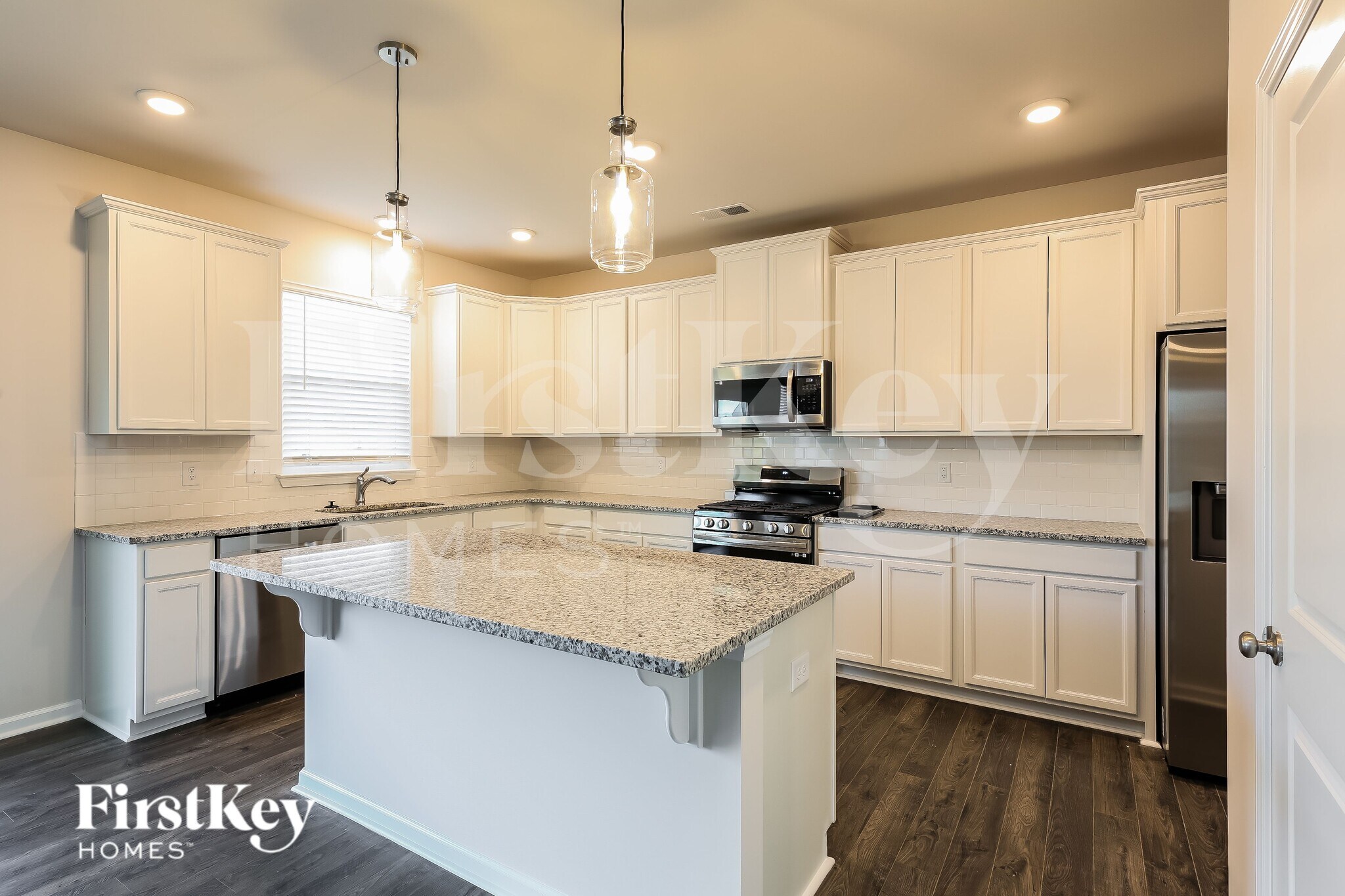 Building Photo - 1000 Mission Hill Ln