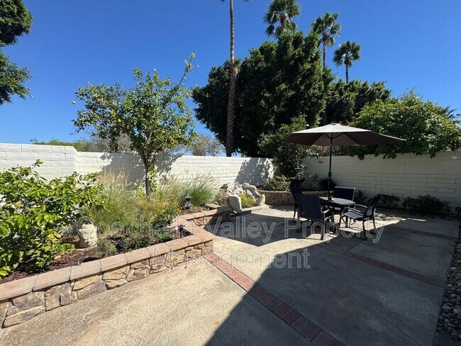 Building Photo - 43584 Via Magellan Dr