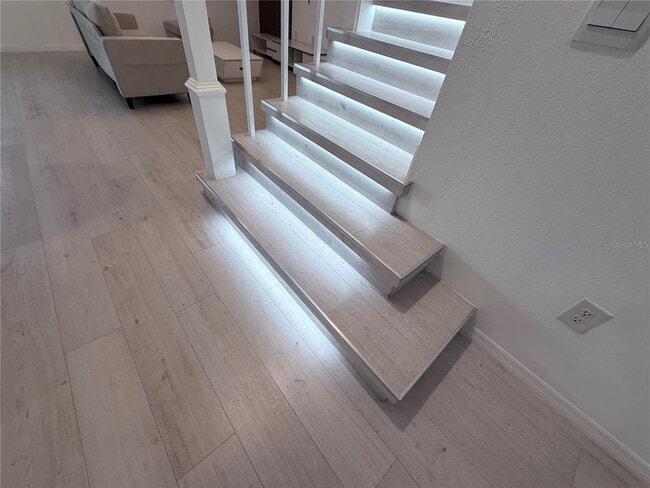 Building Photo - 2731 House Finch Rd