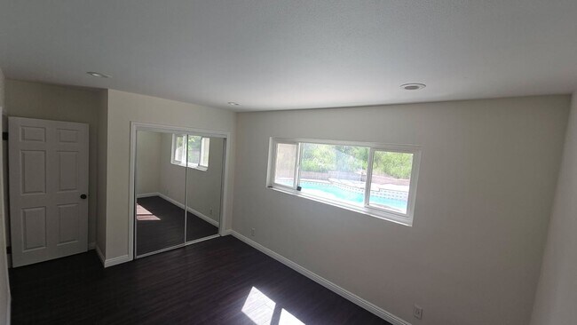 Building Photo - Gorgeous Newly Remodeled 4 Bedroom 2 Bath Home for Rent in West Hills