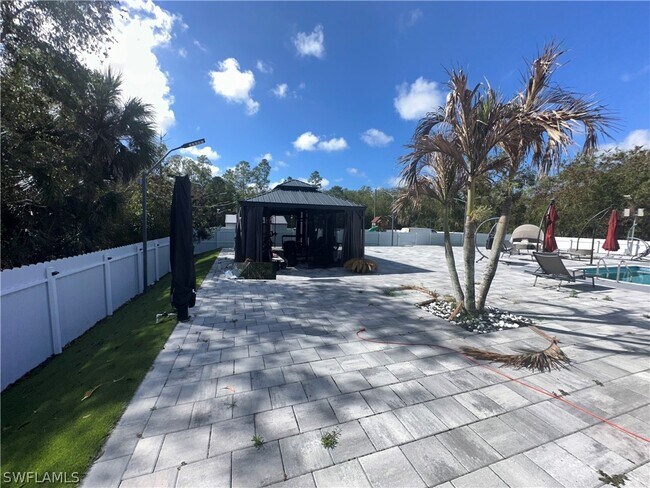 Building Photo - 3417 31st St W