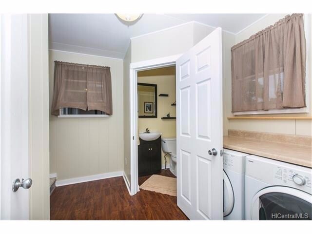 Building Photo - 99-1790-1790 Hoapono Pl