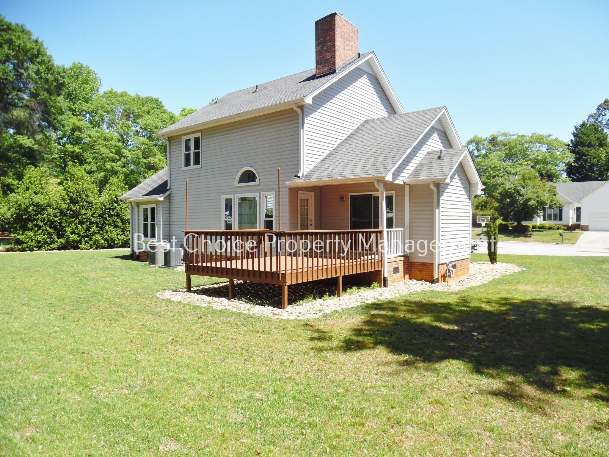 Building Photo - 5 Fallsburg court