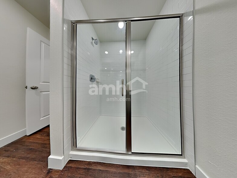 Building Photo - 7608 Mardale Ln