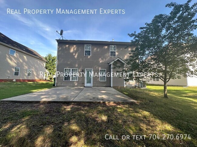 Building Photo - 14221 Lake Crossing Dr