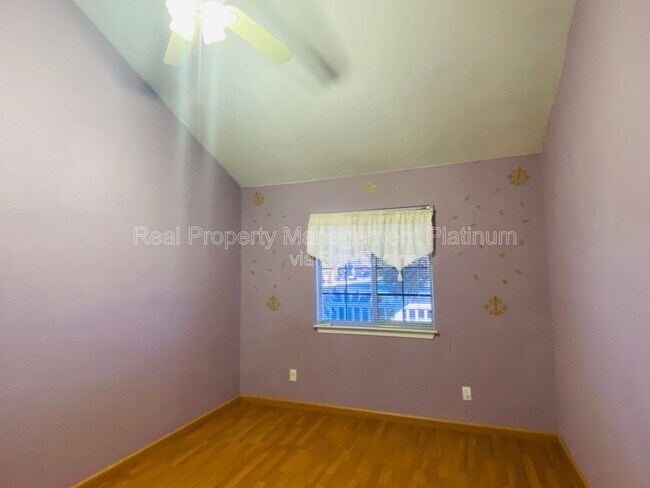 Building Photo - 22 Bliss Ave