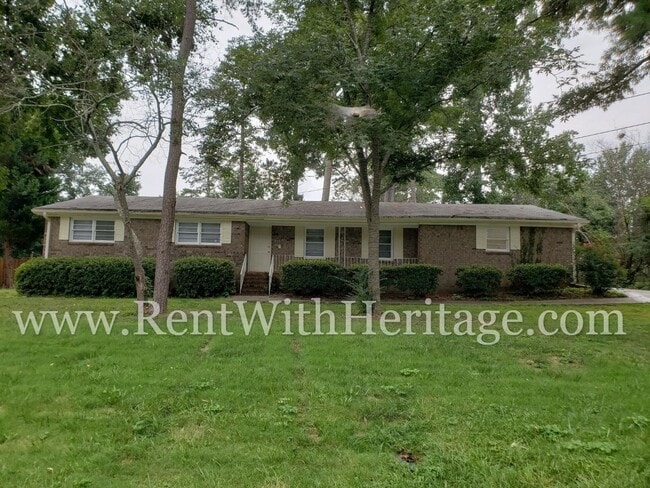 Building Photo - THIS IS A WONDERFUL.....BRICK RANCH STYLE HOME IN A GREAT NEIGHBORHOOD WITH GREAT SCHOOLS AND CLO...