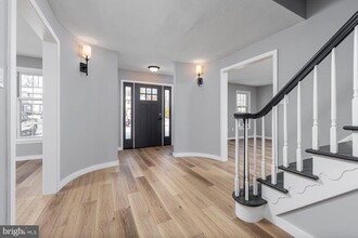 Building Photo - 44 Cranford Rd