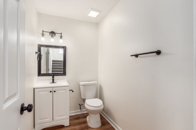 Building Photo - 865 Old Leonard Ave