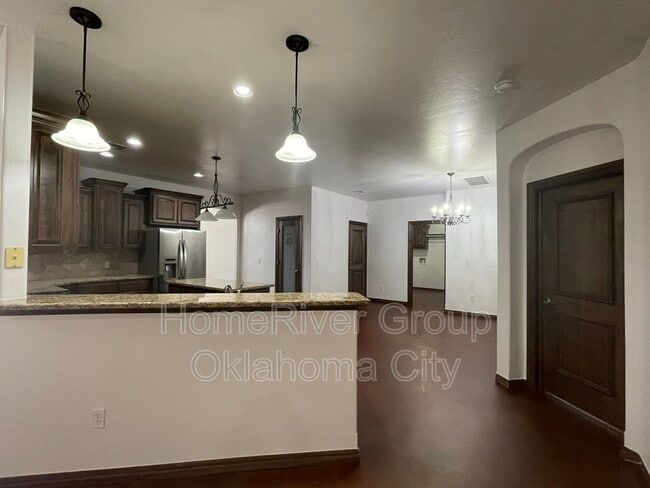 Building Photo - 5700 Shiloh Dr