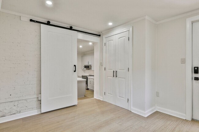 Building Photo - 685 Argonne Ave NE