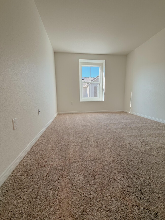 Building Photo - 4253 E Rincon St