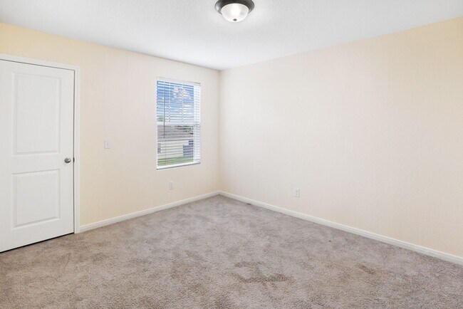 Building Photo - 5 Bed 3 Bath Home at Trails at Culebra sub...