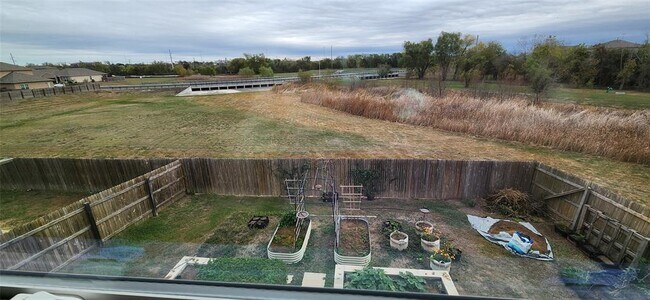 Building Photo - 132 Cibolo Creek Dr