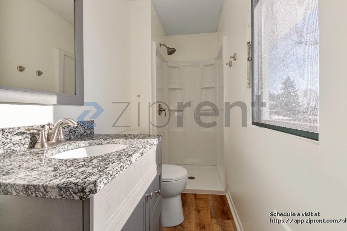 Building Photo - 10017 Sprague St