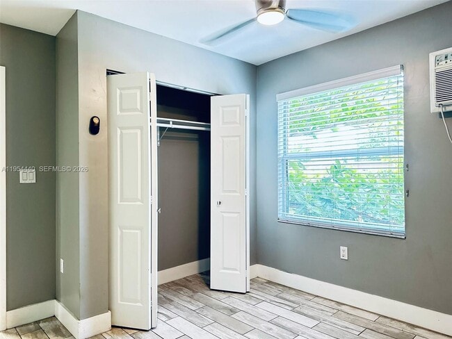 Building Photo - 1756 NW 2nd Ct