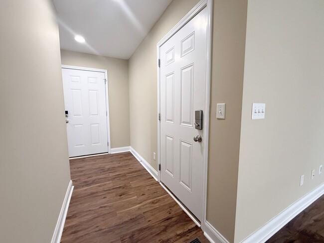 Building Photo - 3-Bedroom Home with Garage in The Reserve