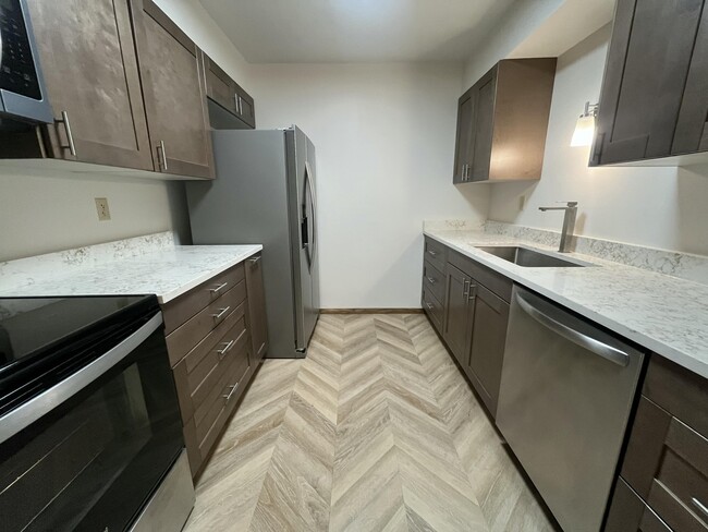 Building Photo - 615 Michigan Ave