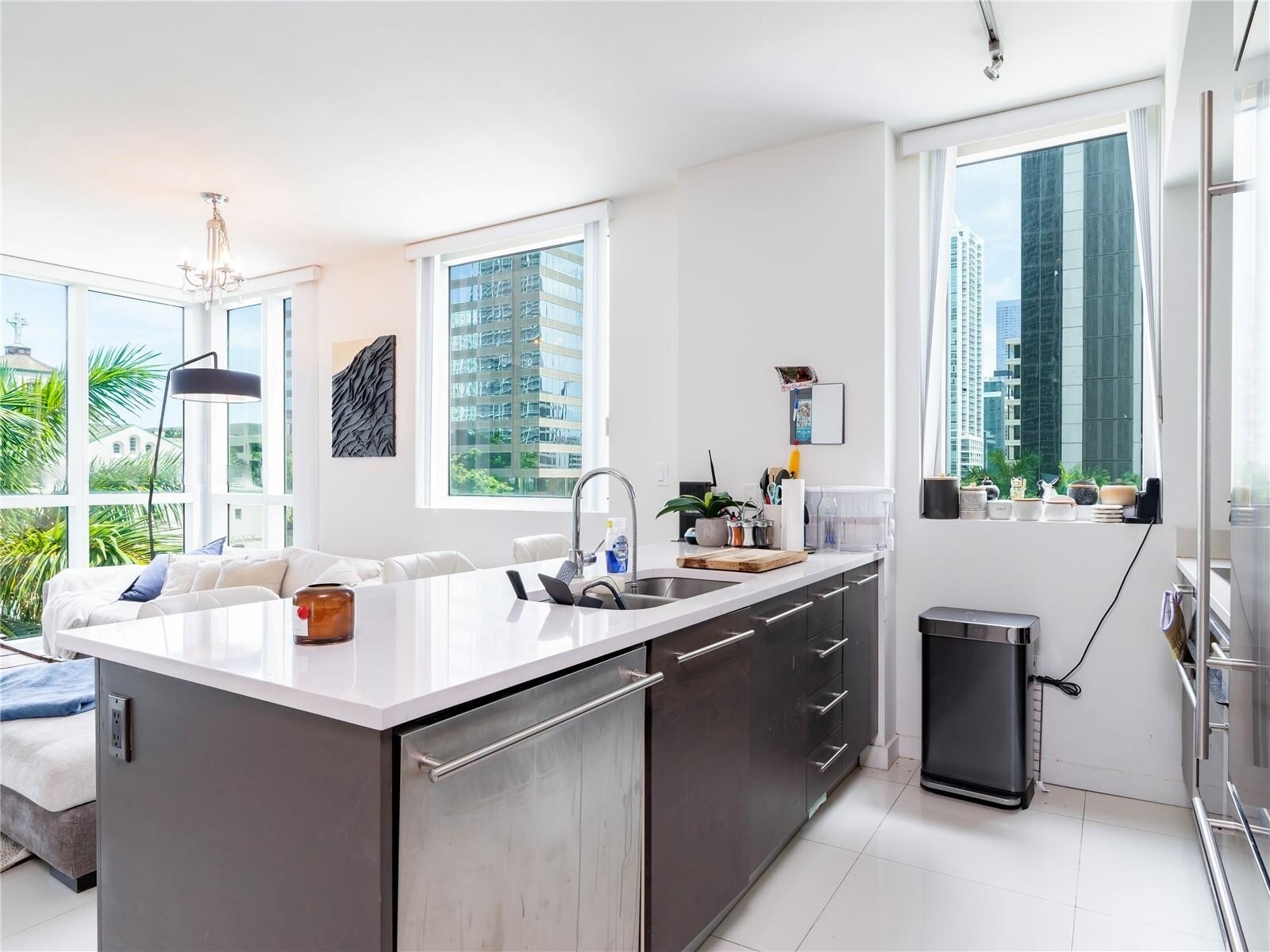Building Photo - 500 Brickell Ave