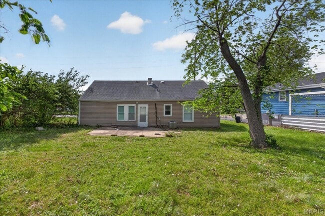 Building Photo - 6018 Evergreen Blvd