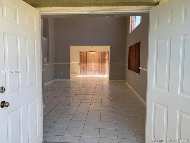 Building Photo - 3400 SW 153rd Ave