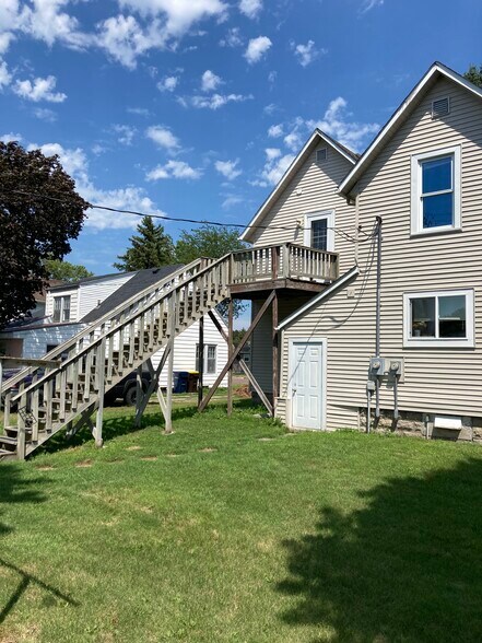 Primary Photo - 101 Park St N