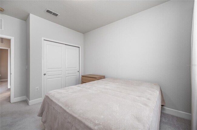 Building Photo - 1323 Gilford Point Ln