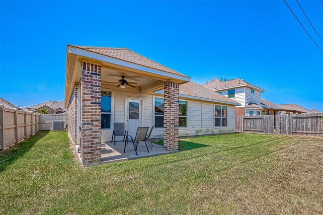 Building Photo - 24602 Forest Canopy Dr
