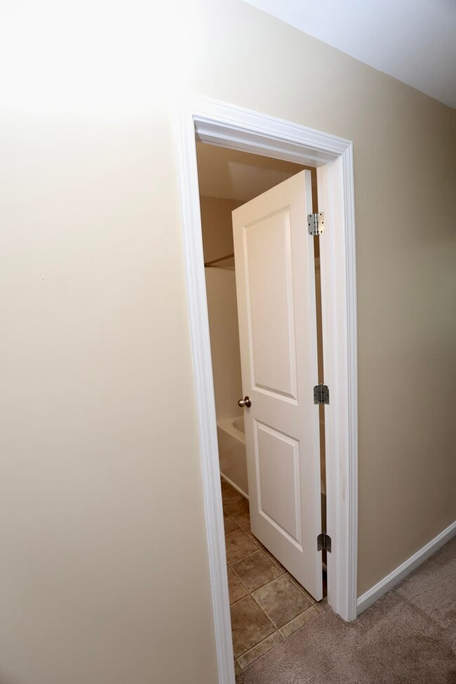 Building Photo - 1761 Nicholas Dr