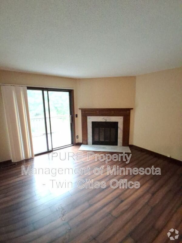 Building Photo - 5231 Balmoral Ln