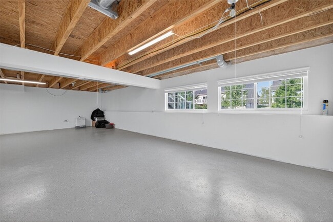 Building Photo - 535 Country Chase Dr