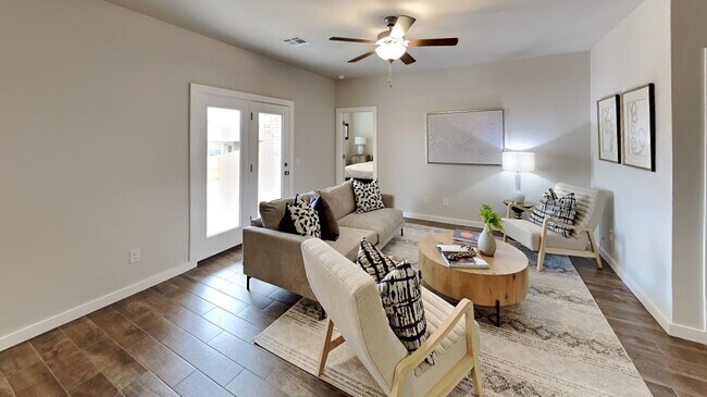 Building Photo - 3 Bedroom 2 Bathroom 2 Car Garage Home in Oakdale School District