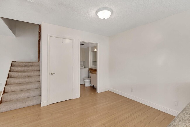 Building Photo - 4004 Medford Ct