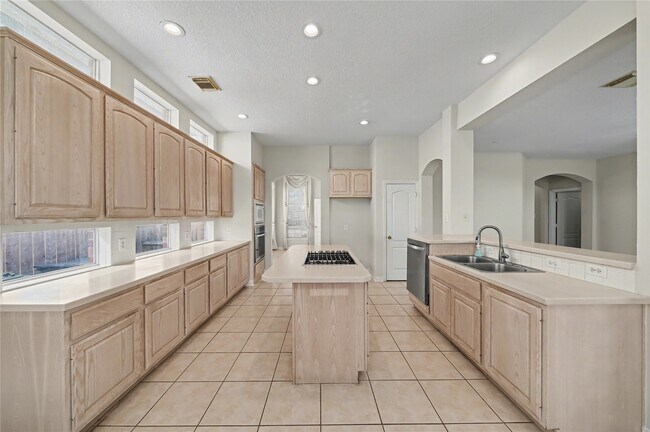 Building Photo - 5807 Bayberry Way