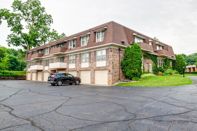 Building Photo - 350 Brainerd Ave