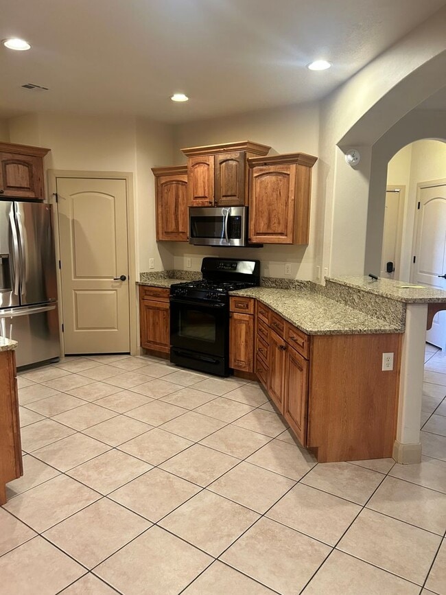 Building Photo - La Verkin Charm!