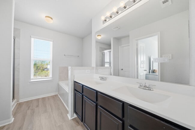 Building Photo - 18518 Snowy River Ln