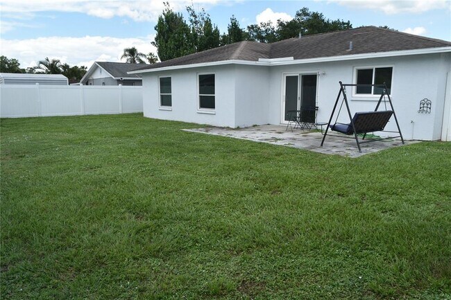 Building Photo - 2842 Indianwood Dr